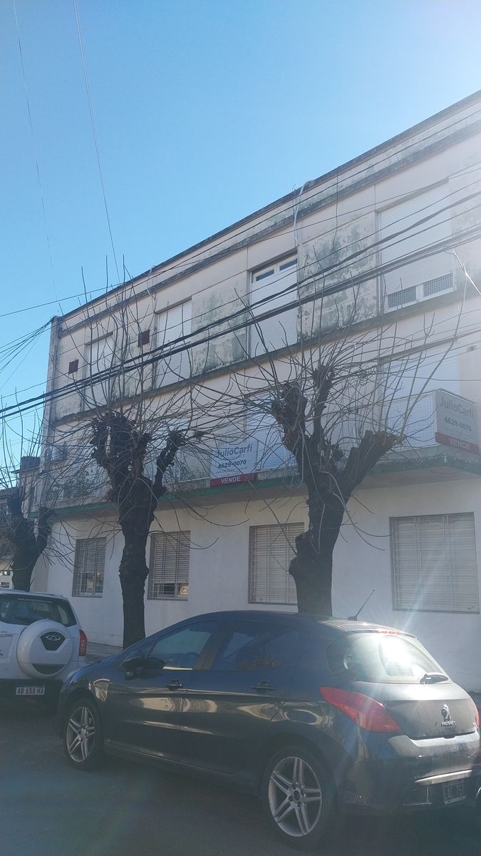 Castelar Centro 4 ambientes amplios, viví con espacio — foto 2