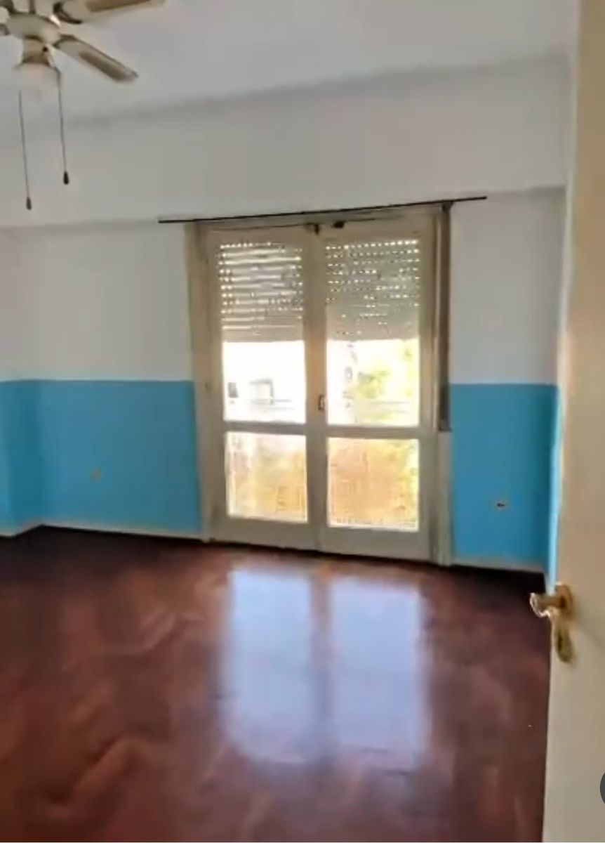 Castelar Centro 4 ambientes amplios, viví con espacio — foto 10