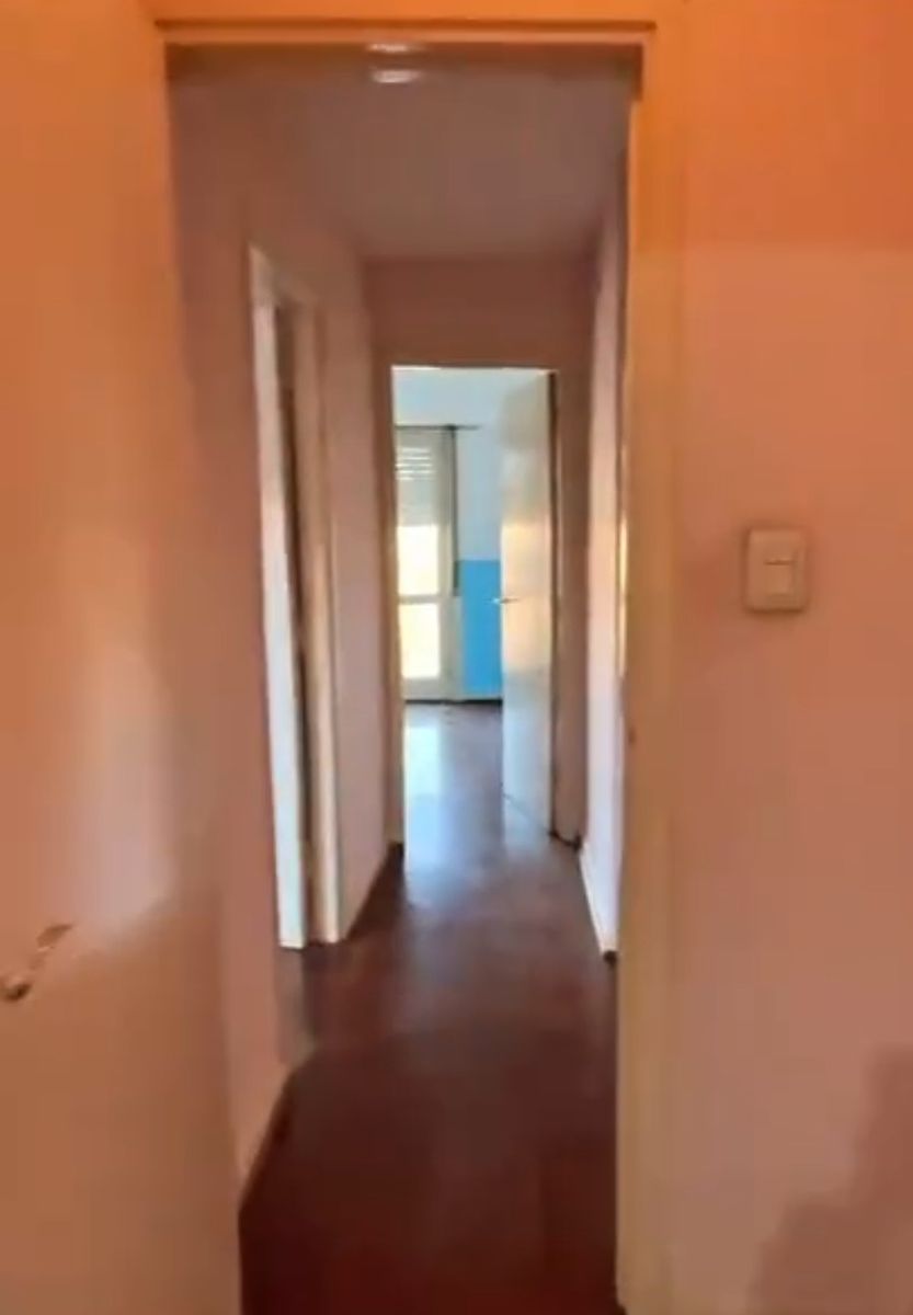 Castelar Centro 4 ambientes amplios, viví con espacio - 17