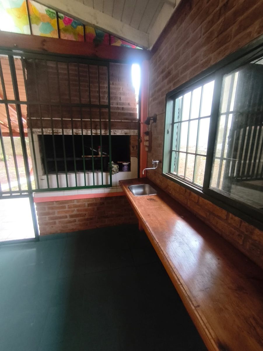 Casa Céntrica 4 Dormitorios 2 Baños Apto Crédito Oberá Misiones - 2