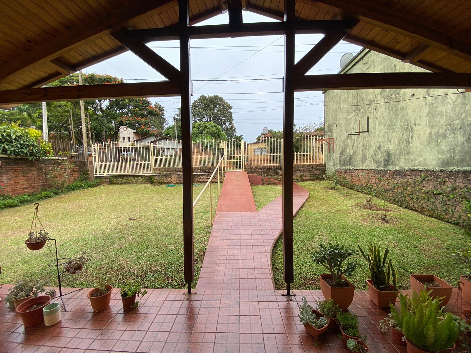 Casa Con Amplio Terreno 622m2 En Venta Centro Oberá Misiones - 6