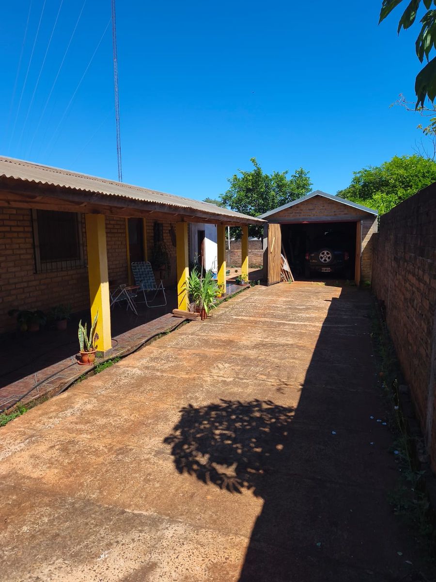 OPORTUNIDAD - CASA EN VENTA EN LOS HELECHOS-OBERA - 4