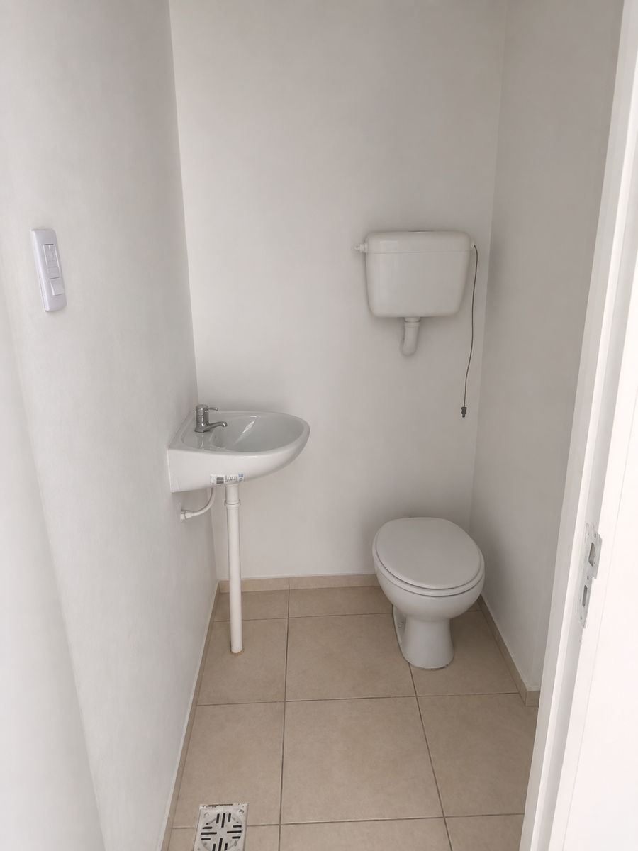 LOCAL EN ALQUILER - CALLE FRENCH 370 - OBERA - 4