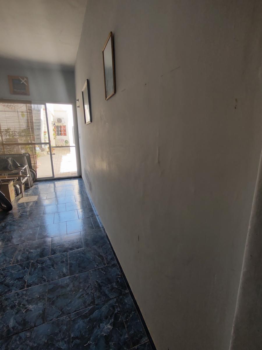 CASA DE TRES AMBIENTES AMPLIA, REFORMADA A NUEVO. CON DEPTO — foto 4