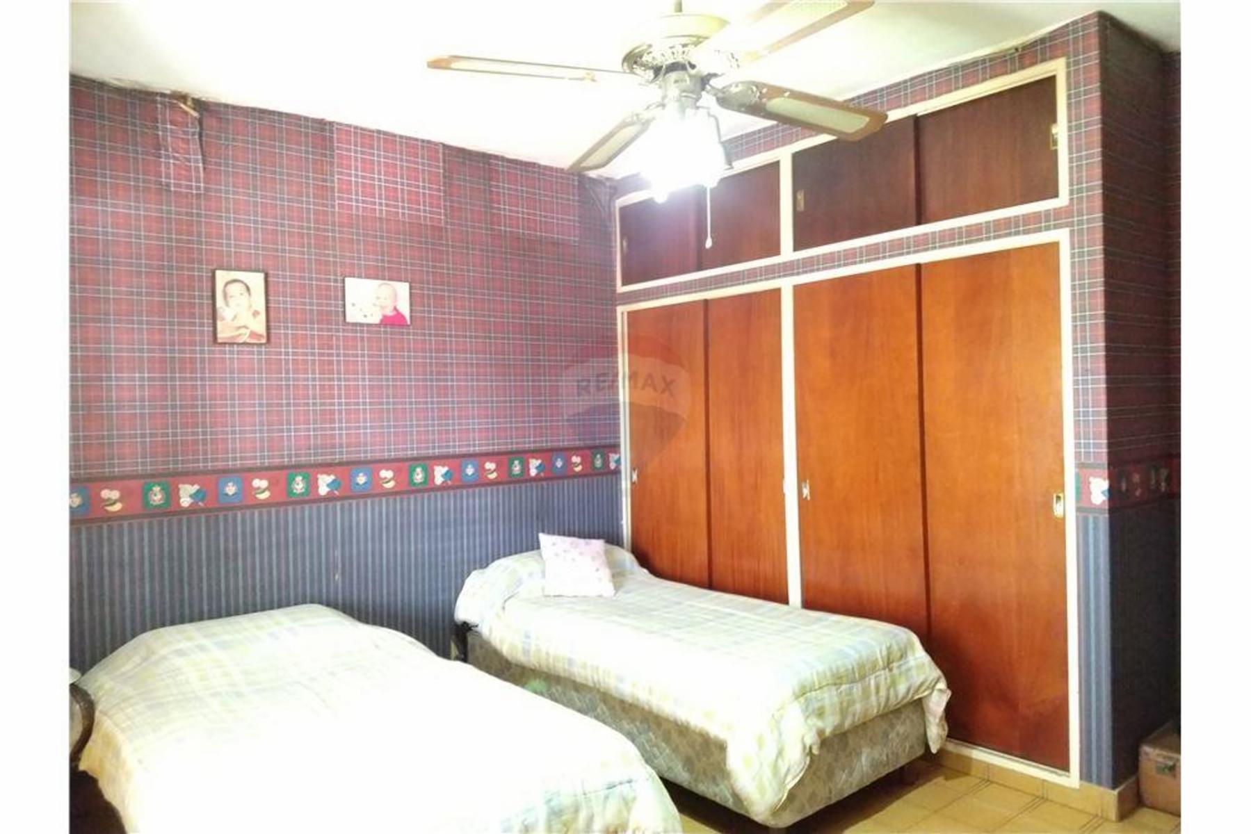 GRAN CASA CON PILETA EN PADUA — foto 14