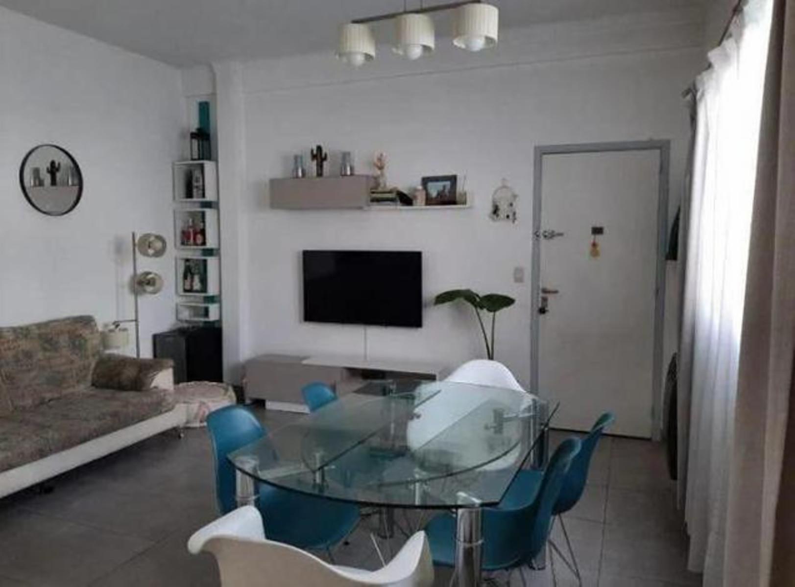 DEPARTAMENTO AL FRENTE DE 72 M2 TERRAZA PROPIA
