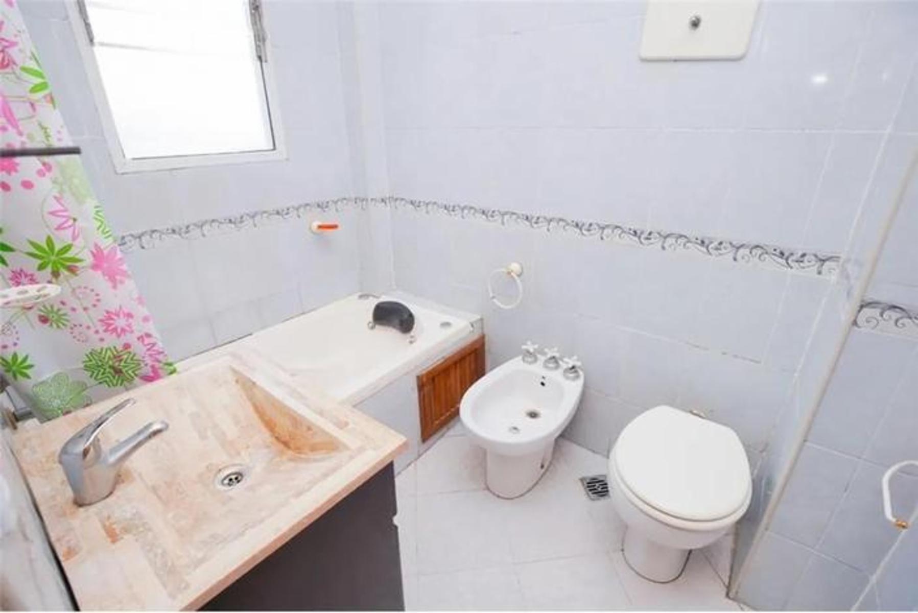 Departamento de 2 ambientes en Floresta. — foto 9
