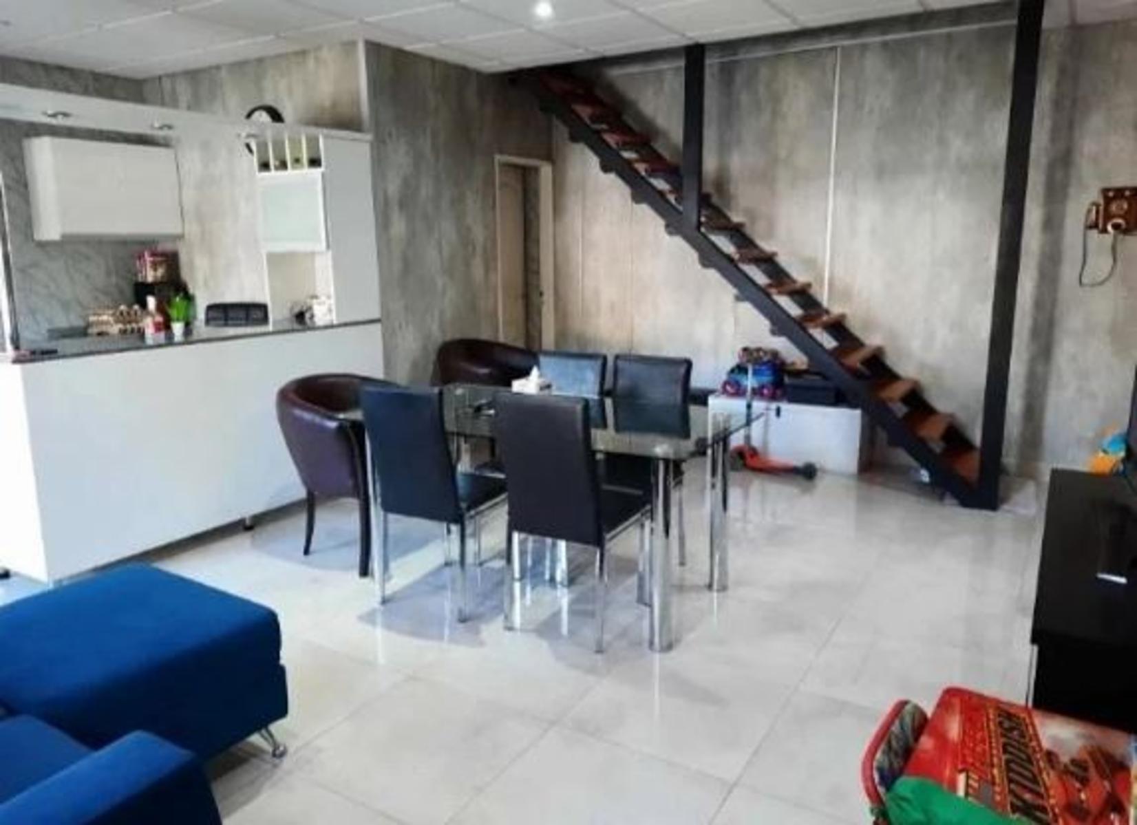 CASA DE TRES AMBIENTES EN BARRIO CERRADO ACEPTA PERMUTA — foto 2