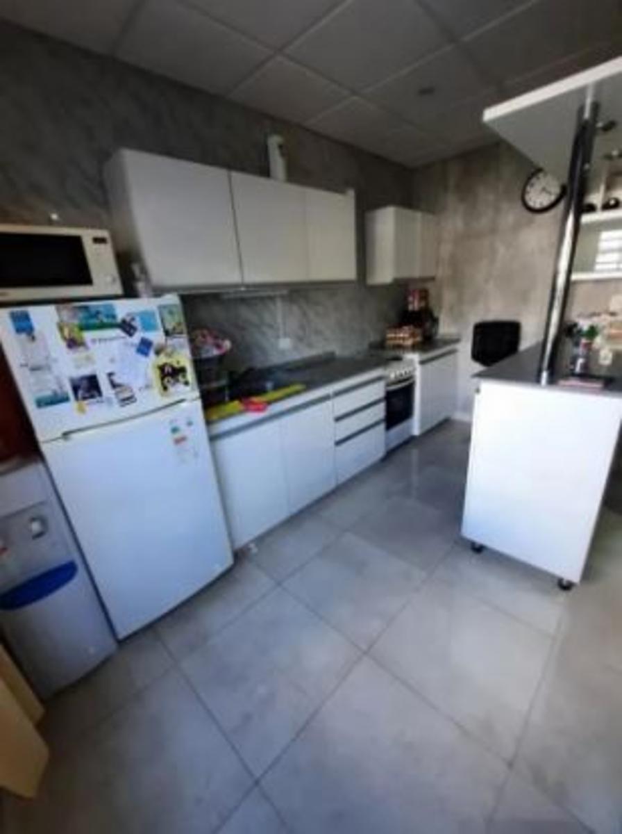 CASA DE TRES AMBIENTES EN BARRIO CERRADO ACEPTA PERMUTA — foto 4