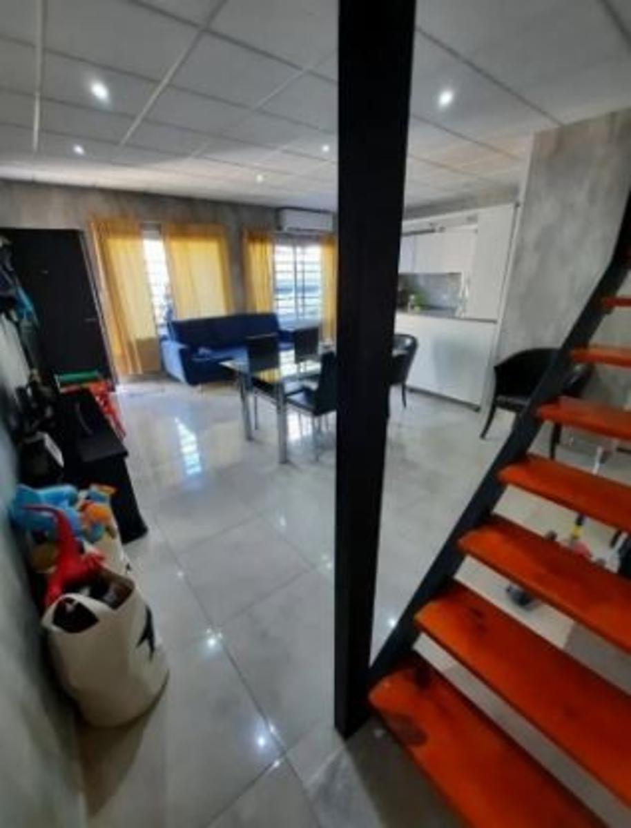 CASA DE TRES AMBIENTES EN BARRIO CERRADO ACEPTA PERMUTA — foto 6