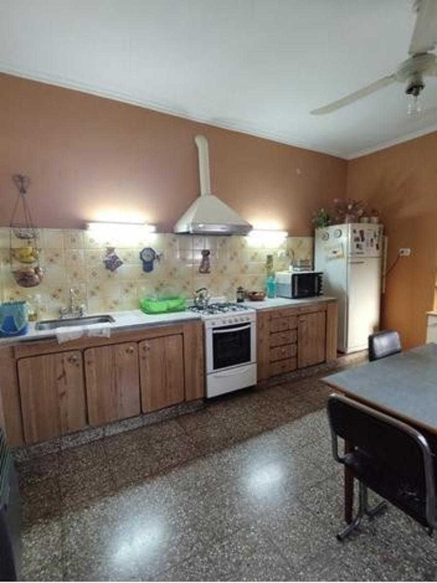 CASA EN BLOQUE SOBRE LOTE DE 8.66 X 37.60 — foto 5