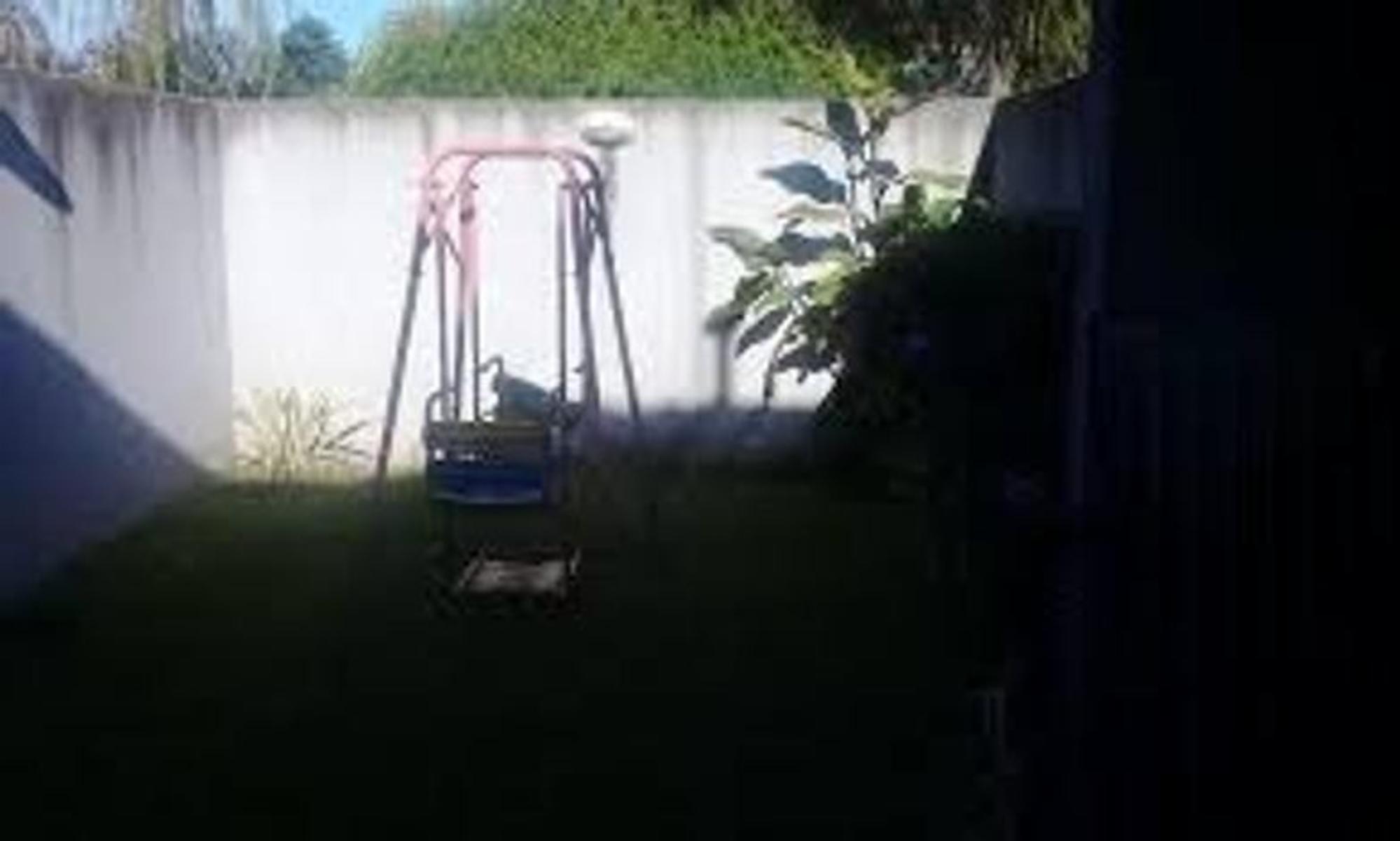 DUPLEX CON AMBIENTES AMPLIOS, EN ZONA ITUZAINGO — foto 8