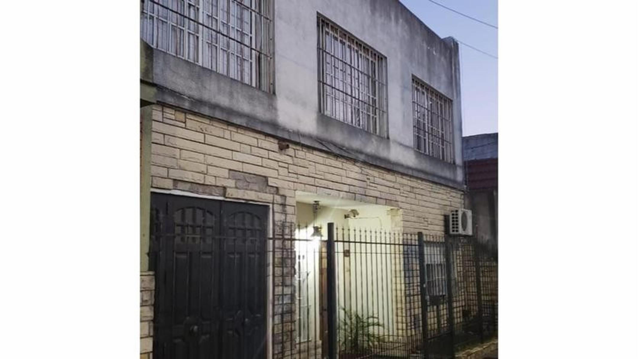 CASA 6 AMBIENTES CON PLANTA ALTA A TERMINAR