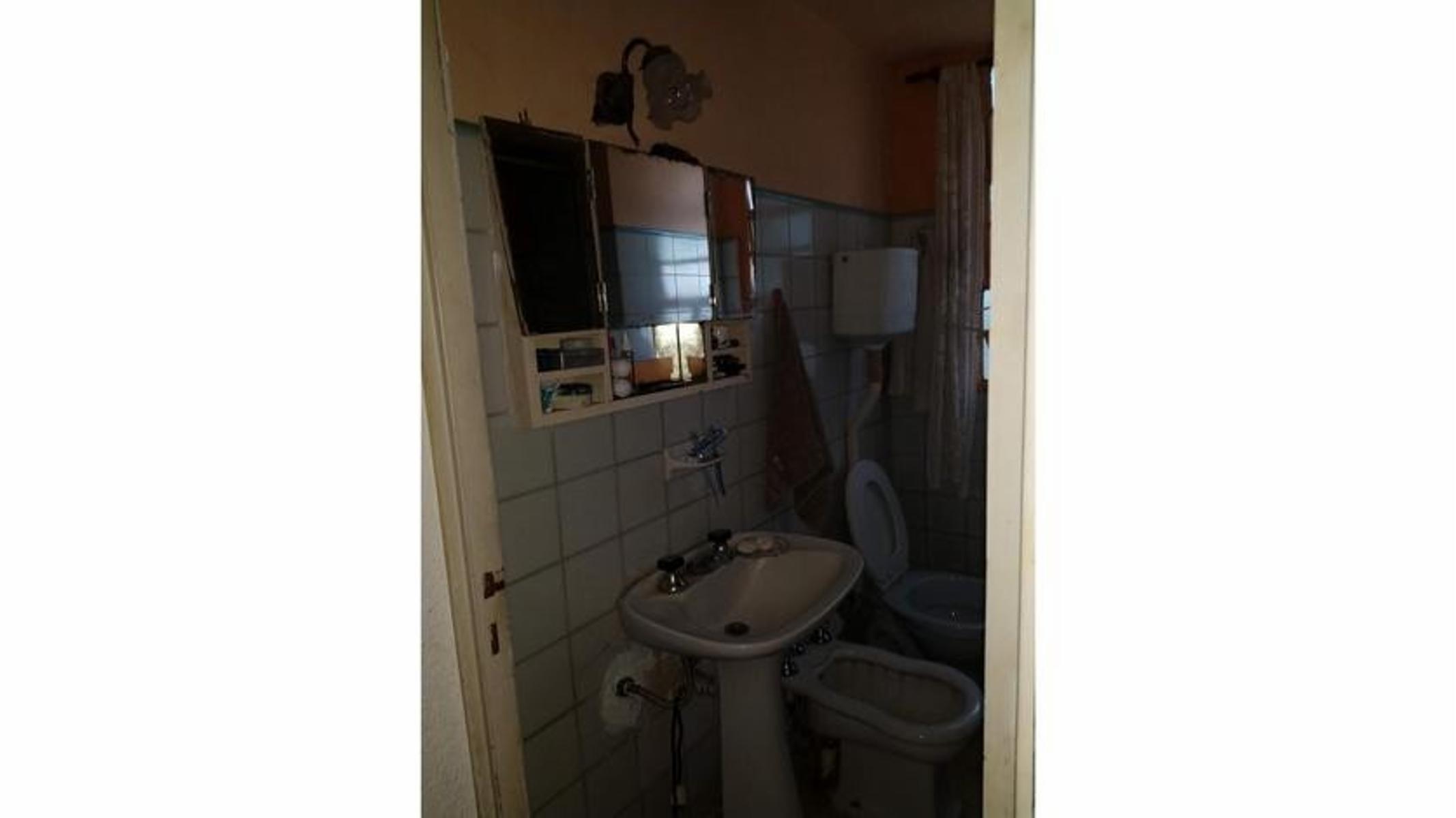 AMPLIO DEPTO 3 AMBIENTES EN PLANTA BAJA. APTO CRÉDITO — foto 4