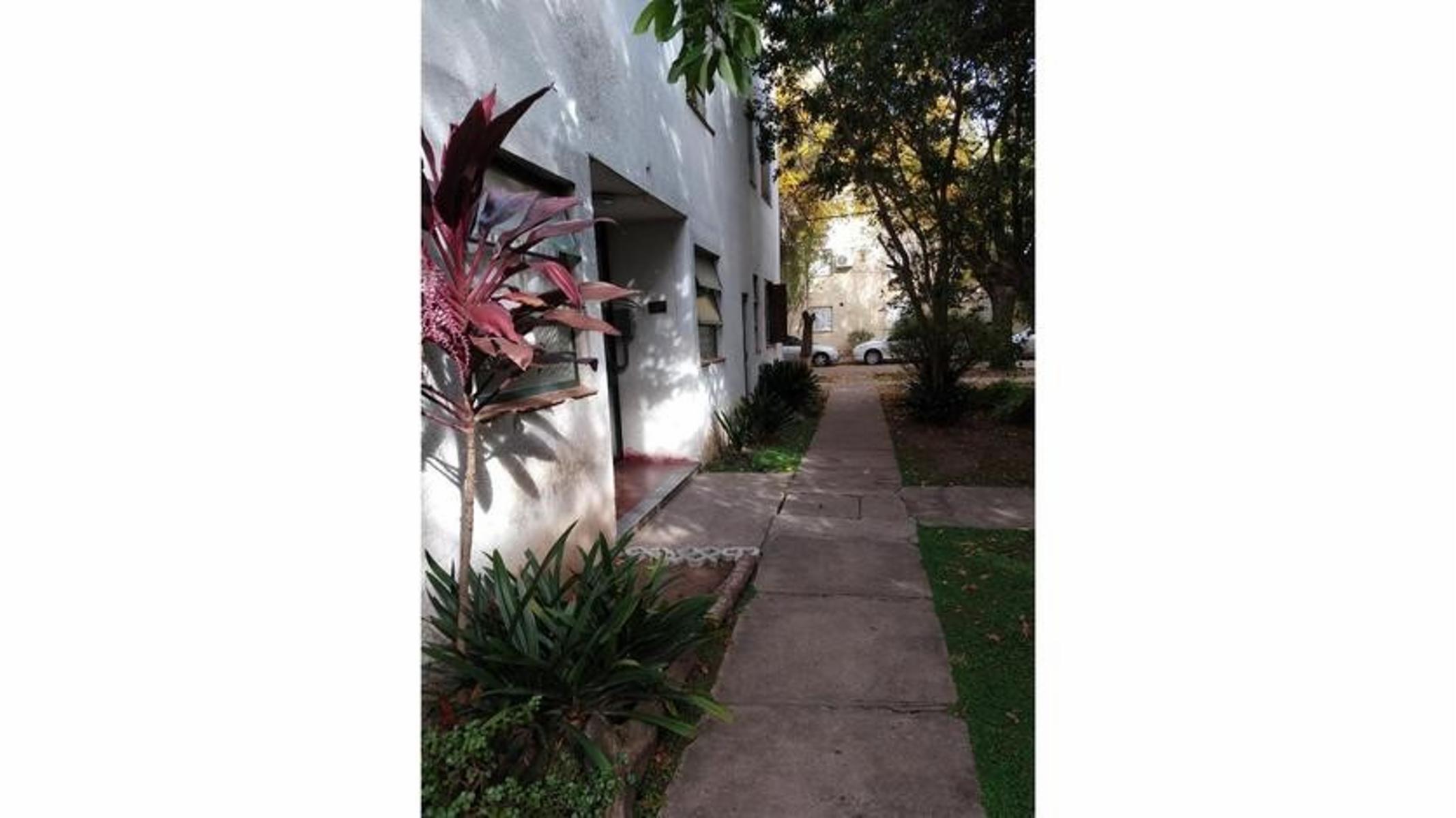 AMPLIO DEPTO 3 AMBIENTES EN PLANTA BAJA. APTO CRÉDITO — foto 7