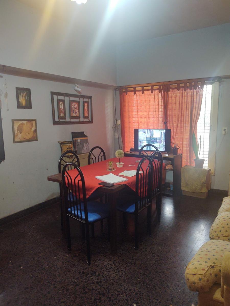 CHALET EN DOS PLANTAS EN EXCELENTE ZONA EN CASTELAR — foto 8