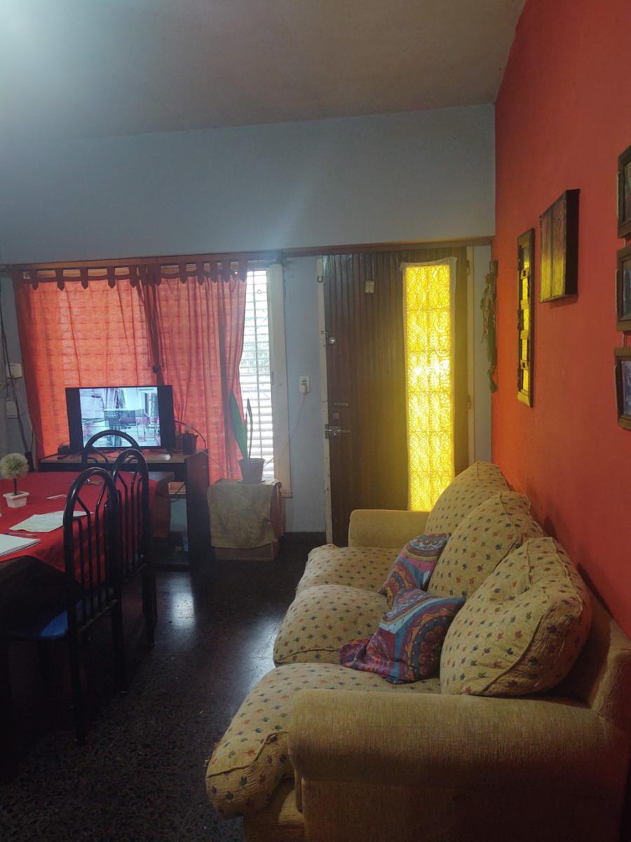 CHALET EN DOS PLANTAS EN EXCELENTE ZONA EN CASTELAR — foto 10