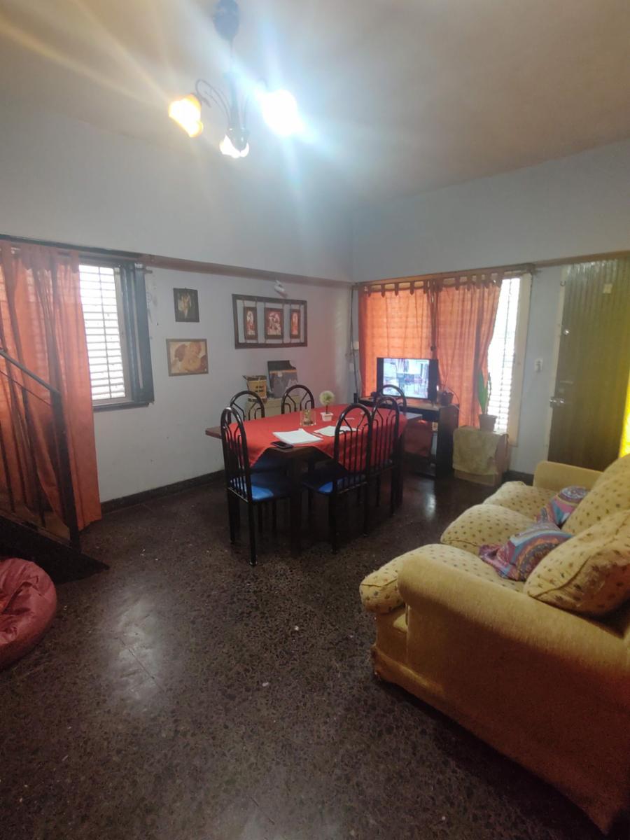 CHALET EN DOS PLANTAS EN EXCELENTE ZONA EN CASTELAR — foto 14
