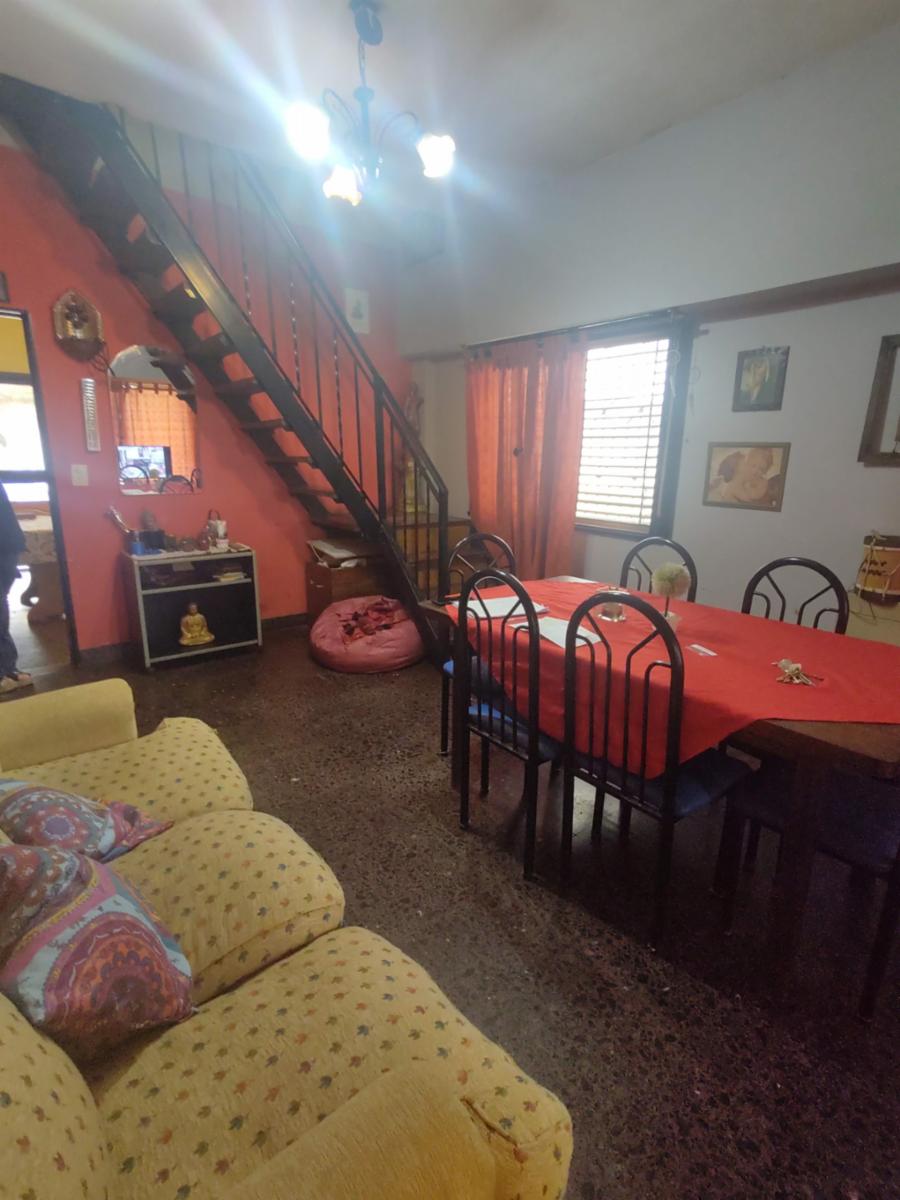 CHALET EN DOS PLANTAS EN EXCELENTE ZONA EN CASTELAR — foto 15