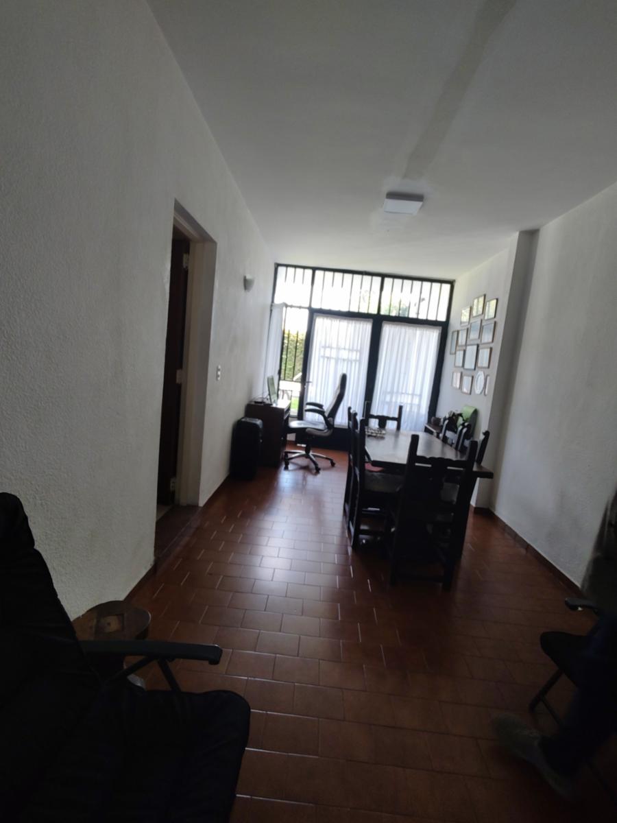 HERMOSO Y AMPLIO CHALET 6 AMB. CON GRAN FONDO CON PISCINA. — foto 9