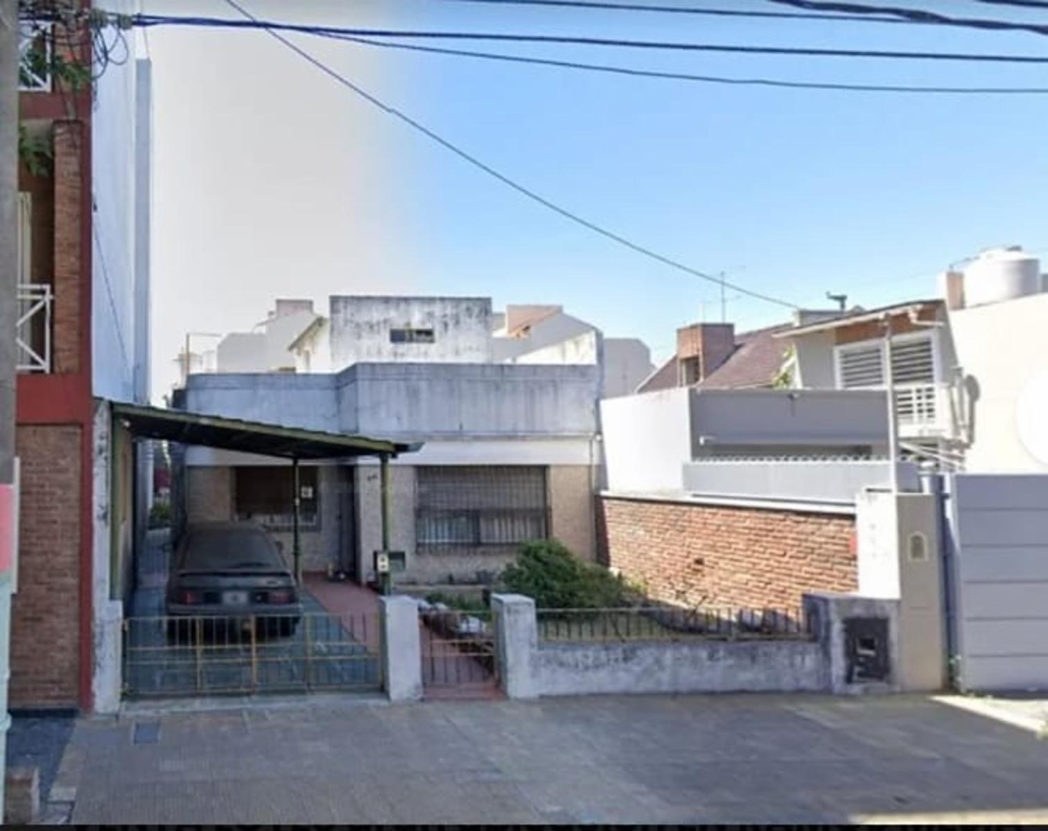 SE VENDEN 3 LOTES. Gran ubicación EN RAMOS MEJÍA