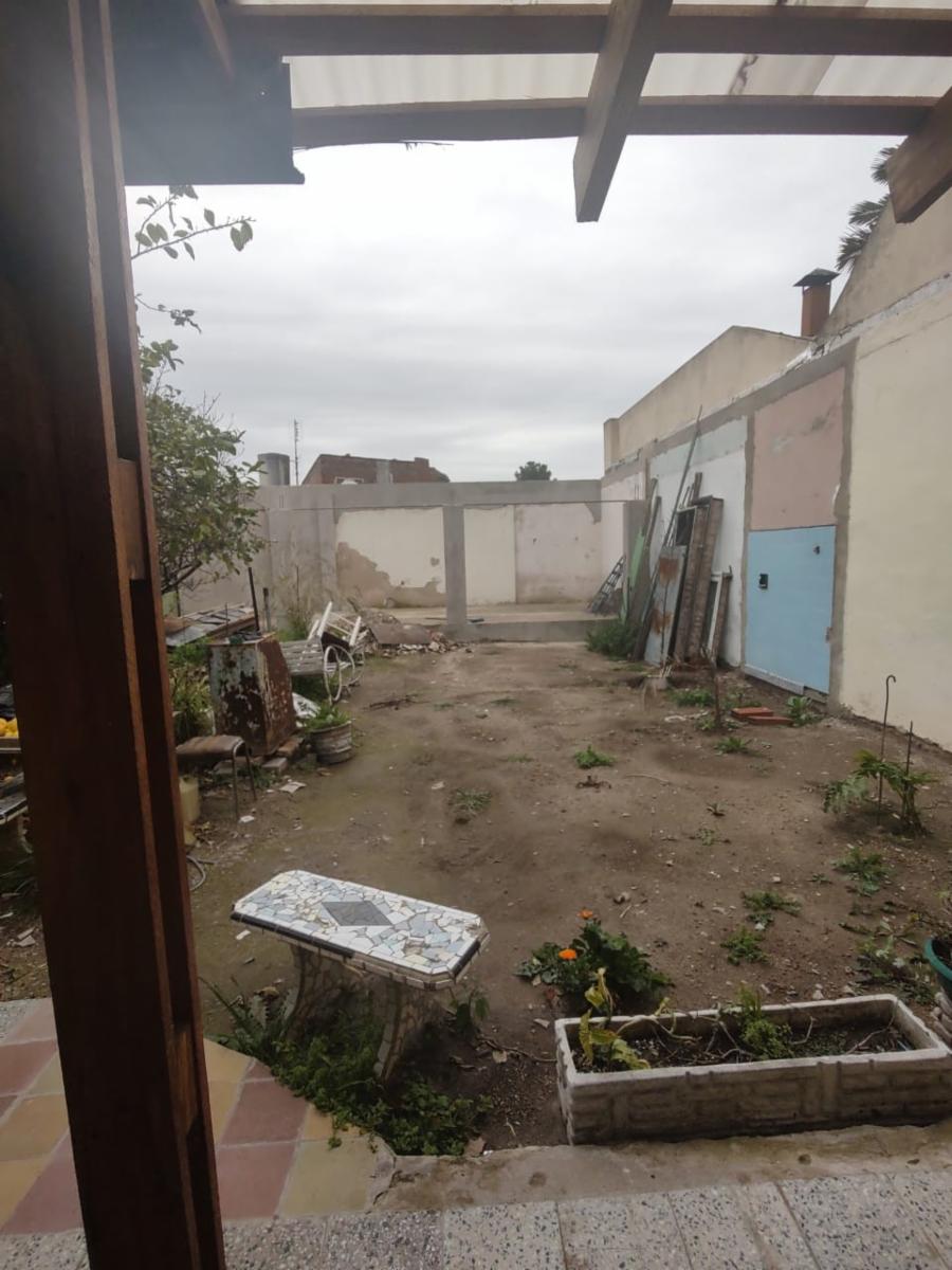 CASA SOBRE LOTE DE 250 M2 EN HAEDO
