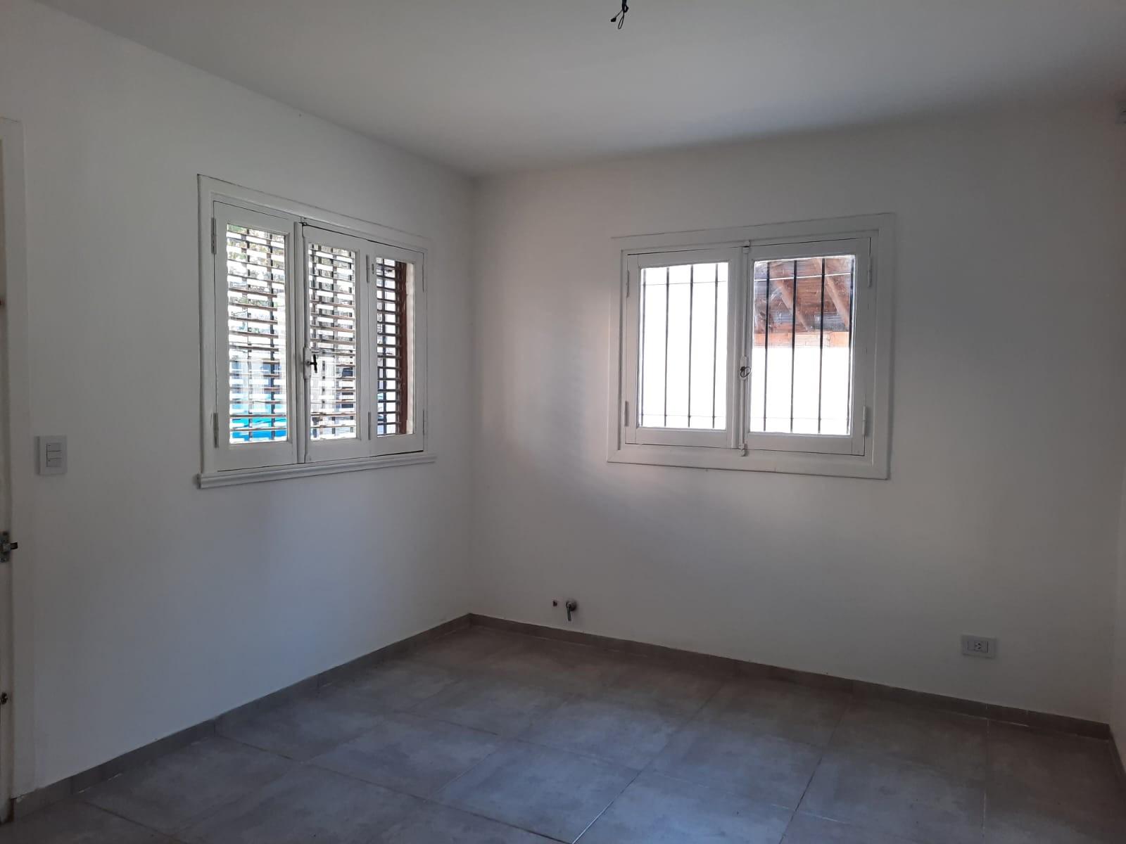 EXCELENTE CASA, RECICLADA A NUEVA,4 AMB. A ESTRENAR — foto 5
