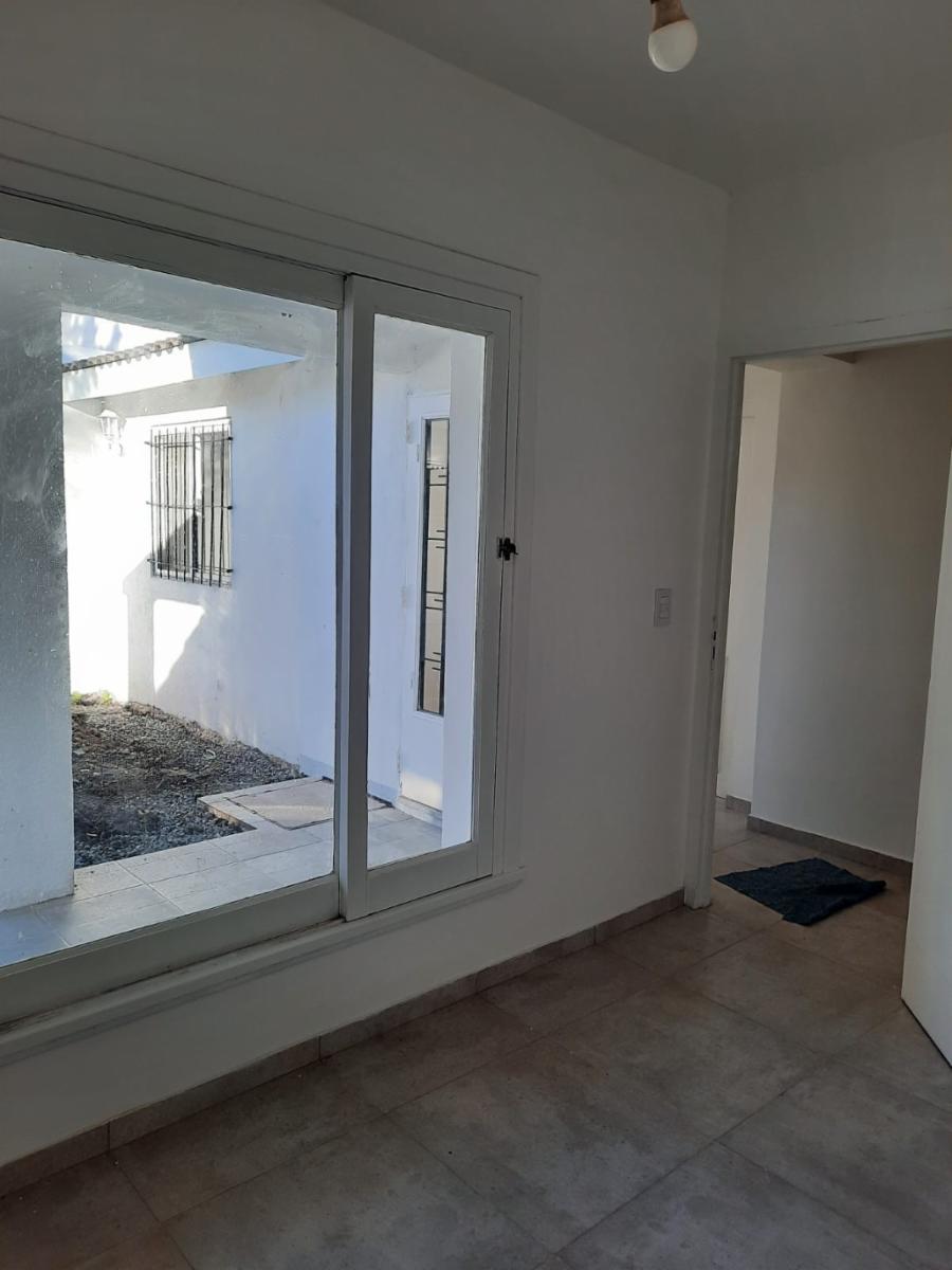 EXCELENTE CASA, RECICLADA A NUEVA,4 AMB. A ESTRENAR — foto 12