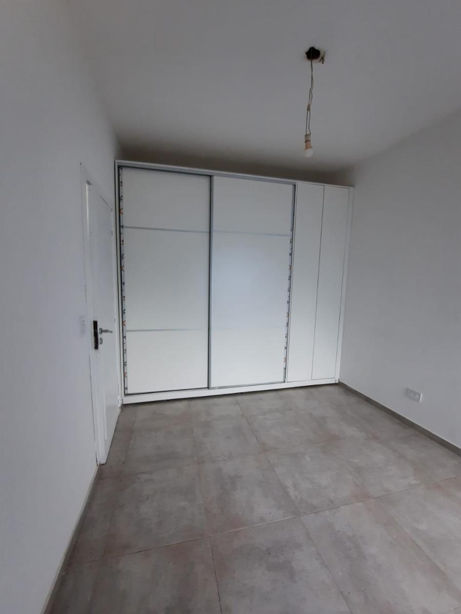EXCELENTE CASA, RECICLADA A NUEVA,4 AMB. A ESTRENAR — foto 14