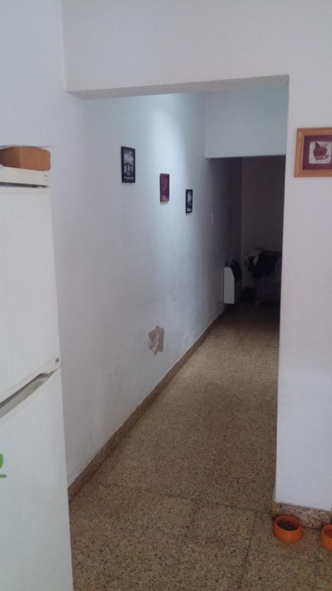 Moron - Casa Americana 4 Amb. C/garage y Fondo - Lote 8.66 x 26 Retasada Oct/21 — foto 9