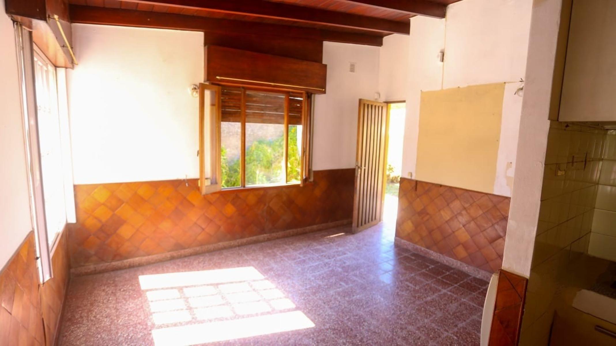 CASA 3 AMBIENTES EN VENTA EN CAÑUELAS APTO CREDITO — foto 2
