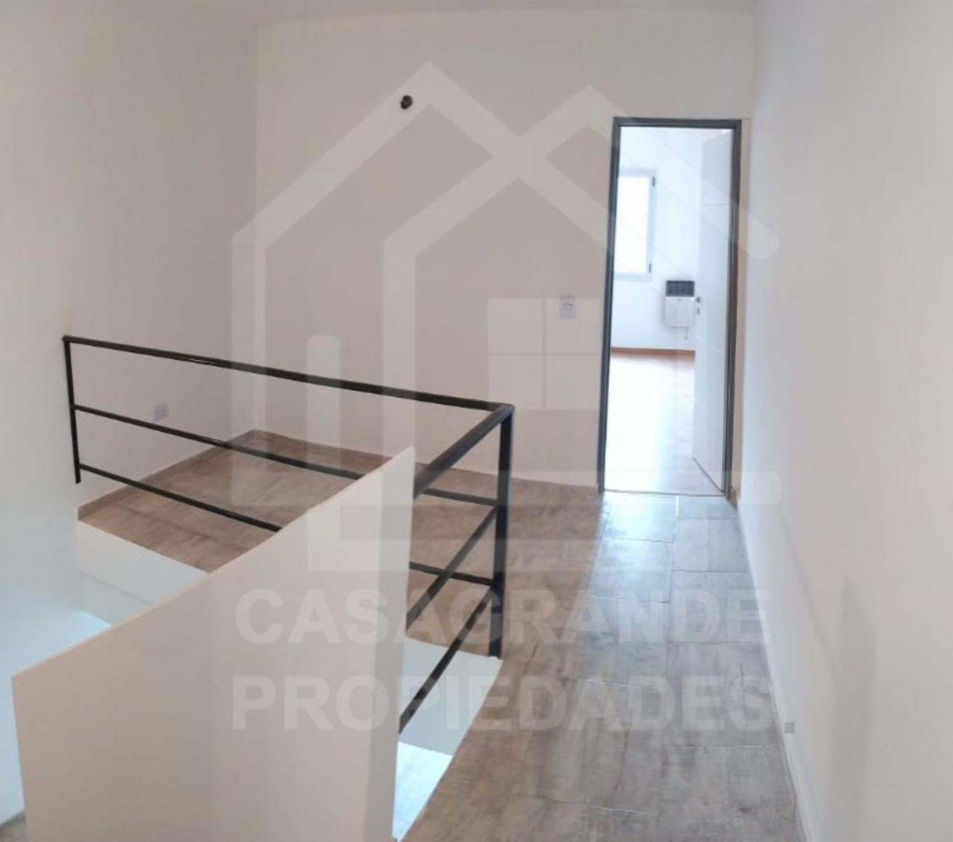 EXCELENTE DUPLEX EN VENTA — foto 9