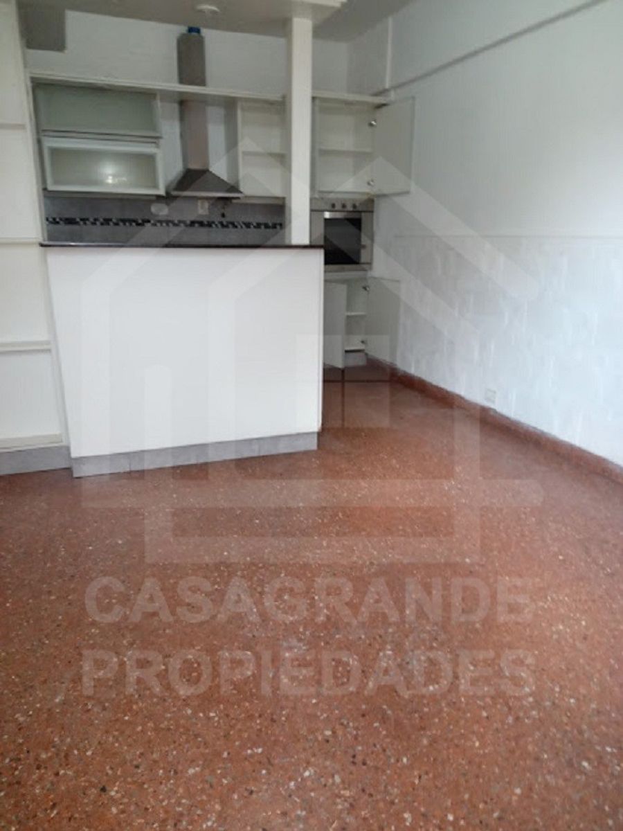 DEPARTAMENTO EN ALQUILER - 4