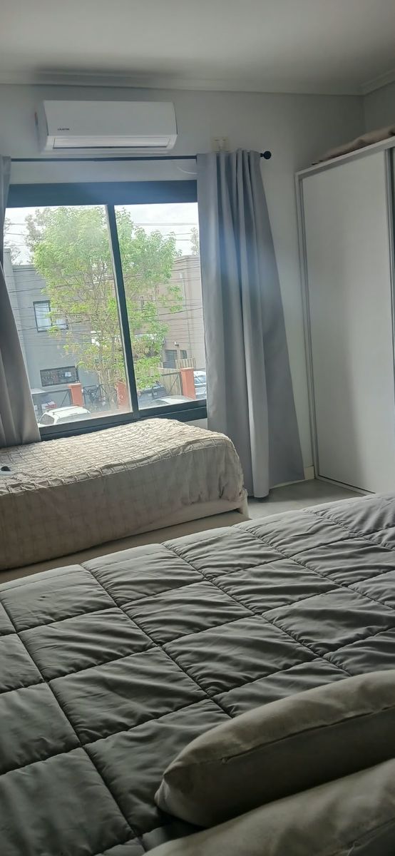 VENTA DEPARTAMENTO 3 AMBIENTES TIPO DÚPLEX CON JARDÍN. ESPACIO PARA AUTO - 3