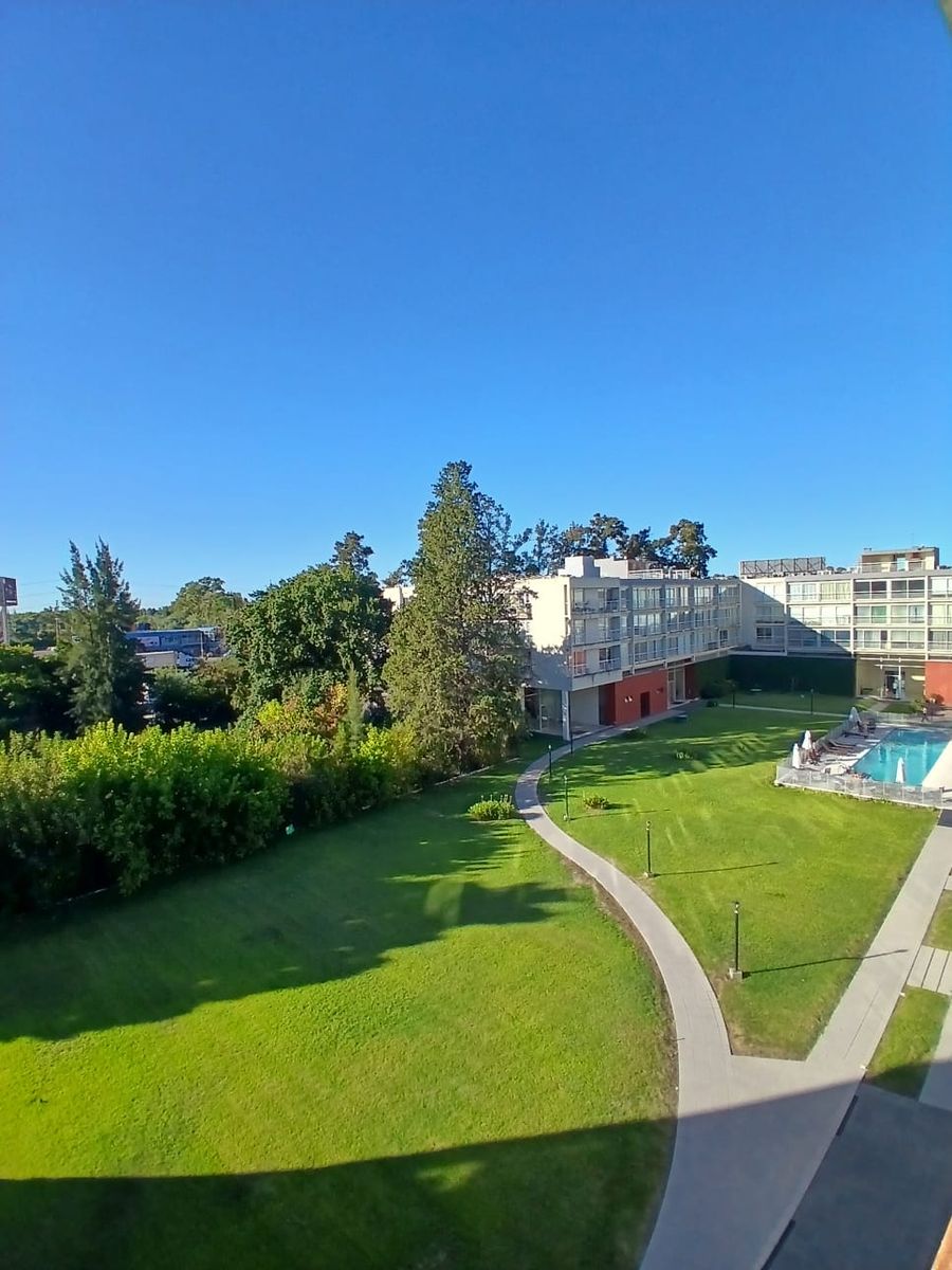 HERMOSO MONOAMBIENTE CON MUEBLES- CONCORD PILAR- SEGURIDAD 24HS. PILETA