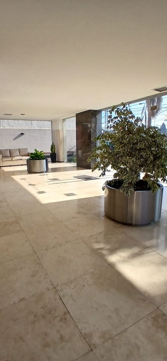 ALQUILER Hermoso monoambiente con balcón - 3