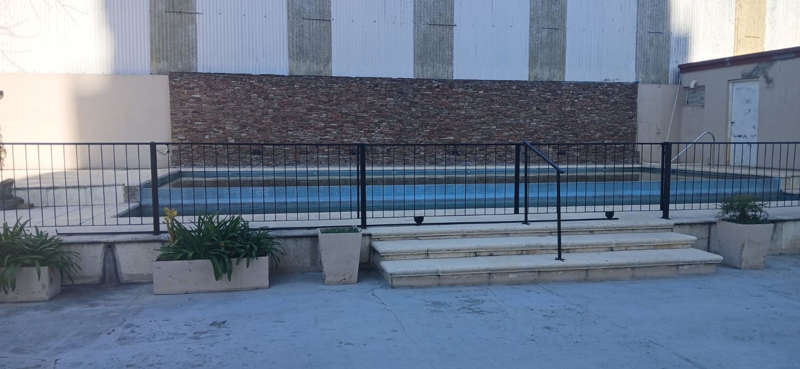 ALQUILER Hermoso monoambiente con balcón - 8