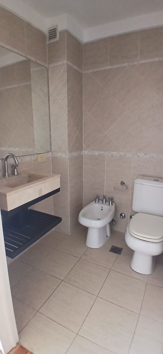 ALQUILER Hermoso monoambiente con balcón - 21