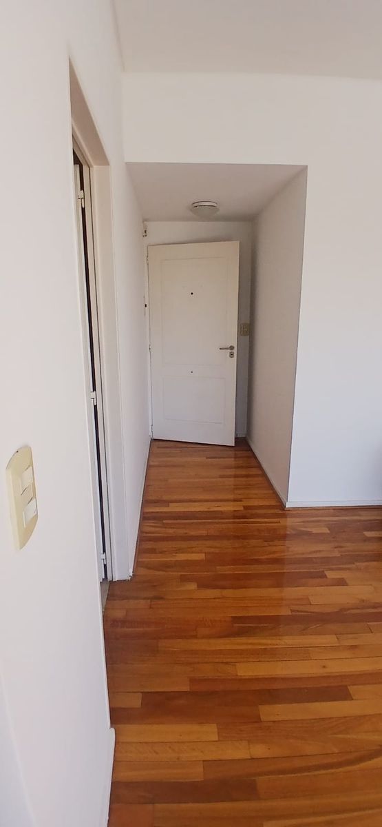 ALQUILER Hermoso monoambiente con balcón - 22