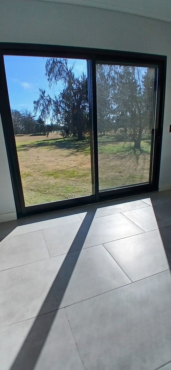 VENTA CASA EN UNA PLANTA - VISTA AL GOLF - 5