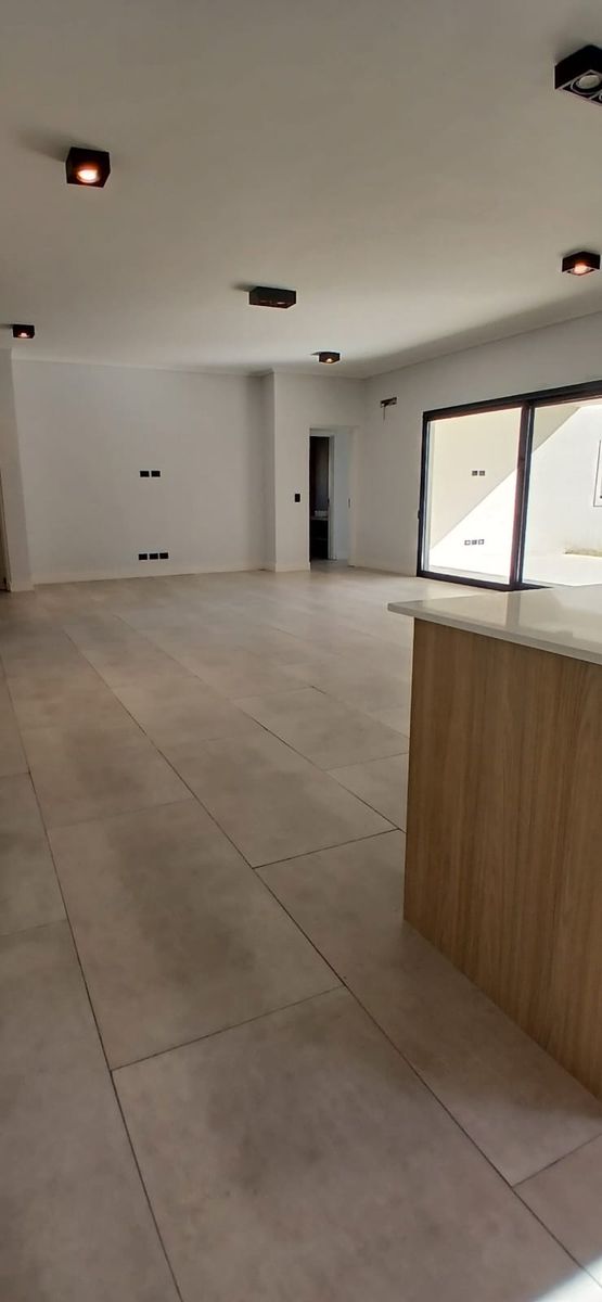 VENTA CASA EN UNA PLANTA - VISTA AL GOLF - 12