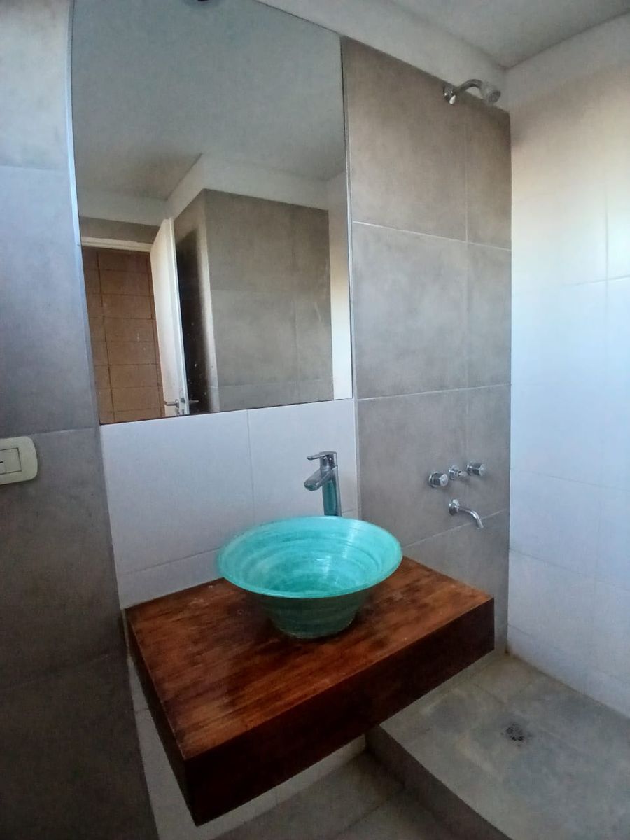 ALQUILER DÚPLEX CON BALCÓN. ESPACIO PARA AUTO. PILAR. - 8