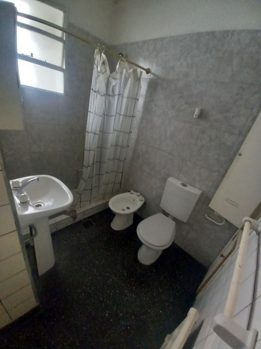 Home alquila amplio departamemto un dormitorio con placard, livingcomedor, cocina y lavadero separado en pleno microcentro rosario -Sarmiento y Rioja - 6