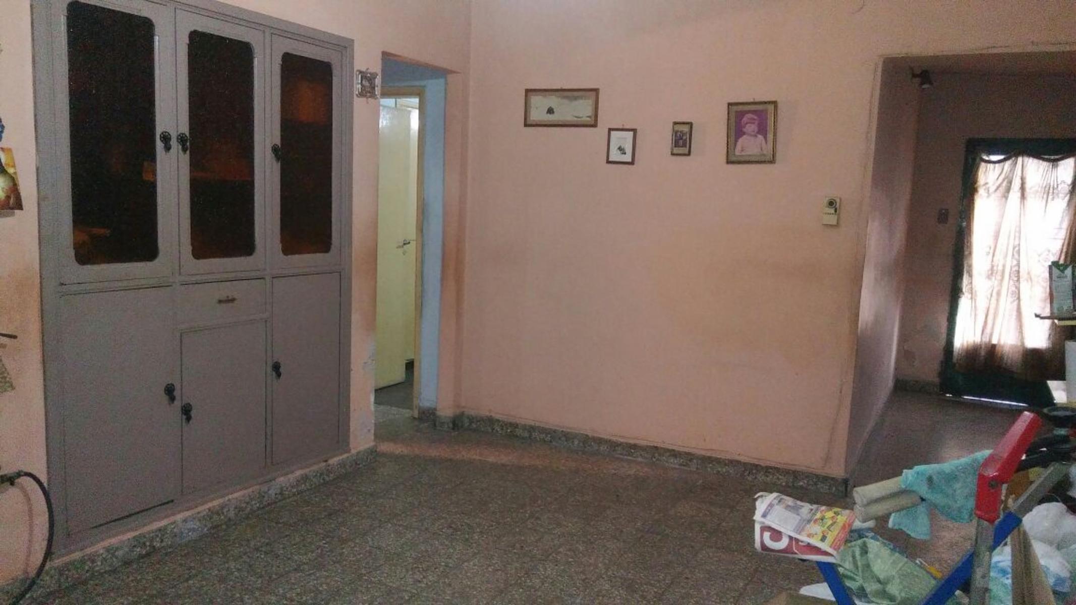 Casa a reciclar + local en esquina. Escucha ofertas — foto 4