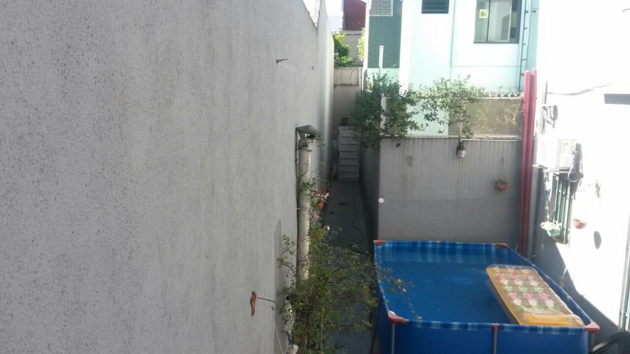PH de 2 ambientes al contra frente mas departamento de 2 ambientes en planta alta