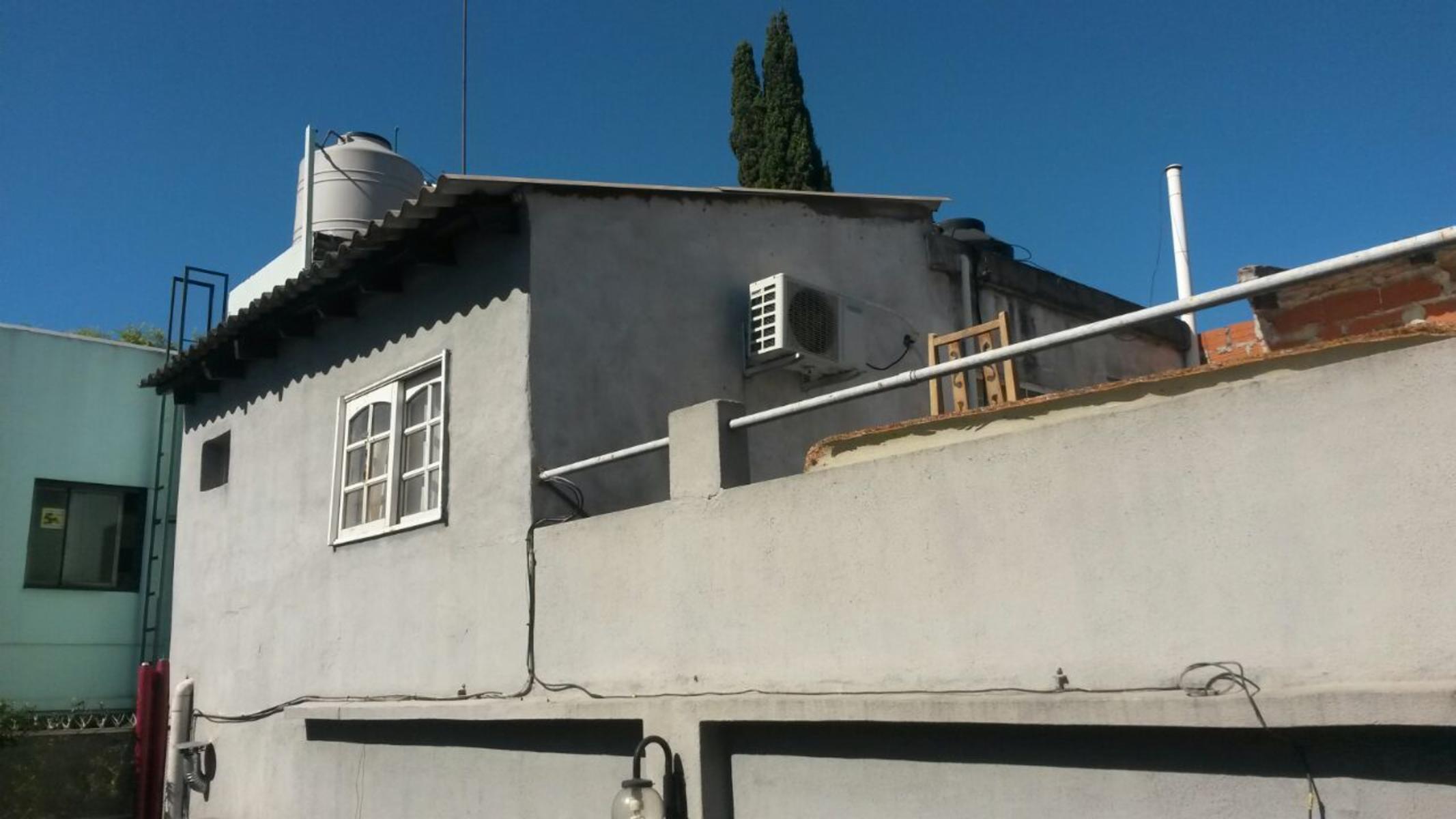 PH de 2 ambientes al contra frente mas departamento de 2 ambientes en planta alta — foto 2