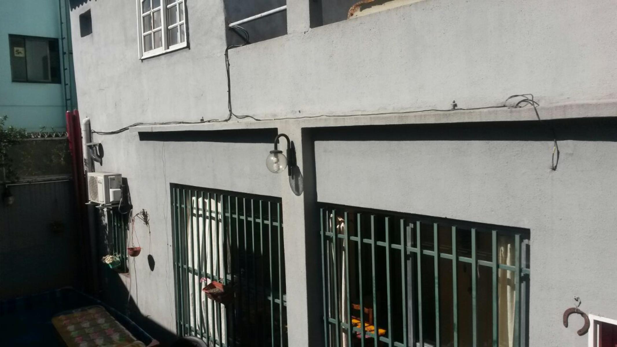 PH de 2 ambientes al contra frente mas departamento de 2 ambientes en planta alta — foto 7