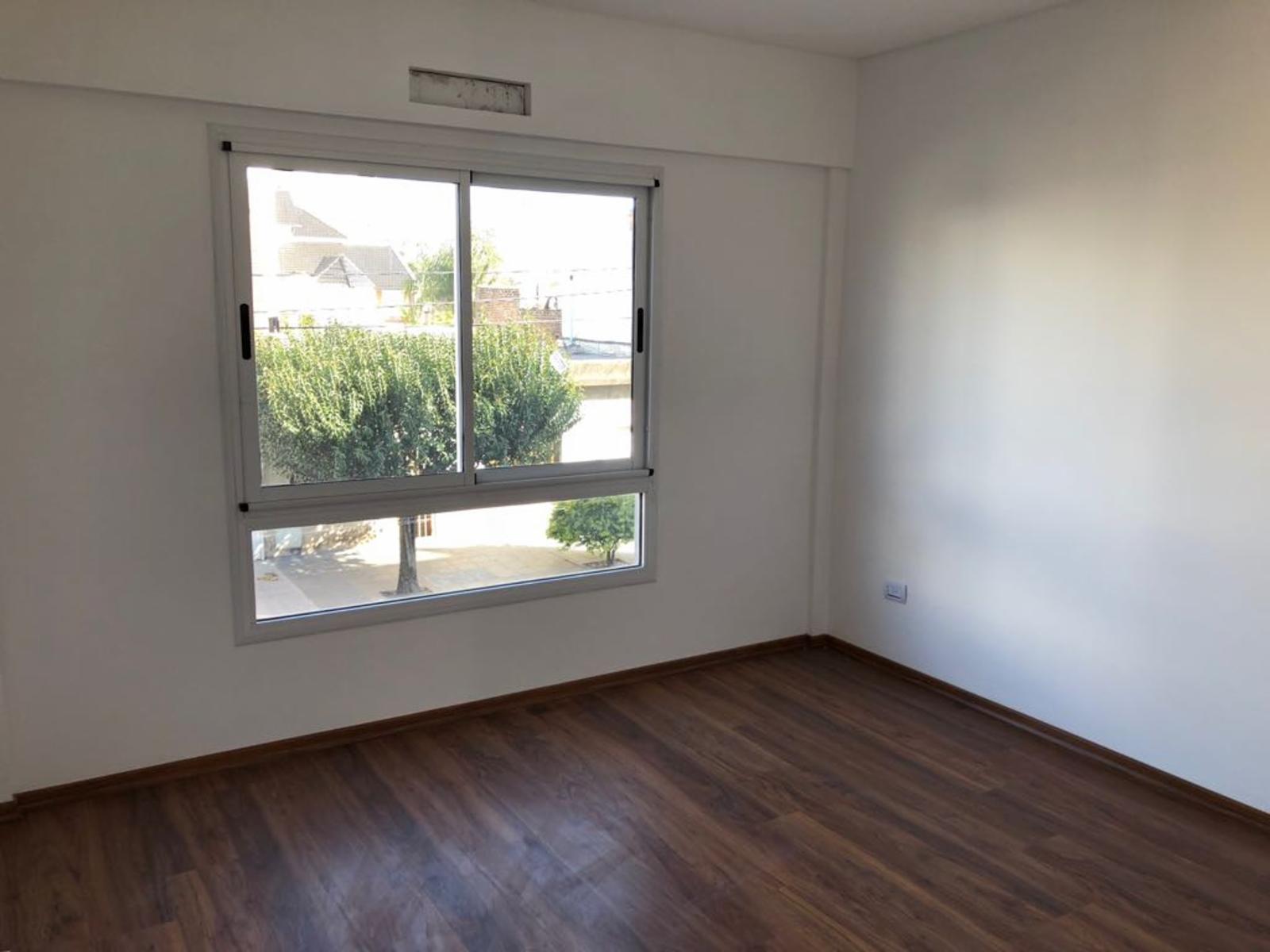 Excelente departamento de 2 ambientes, zona Fatima. — foto 3