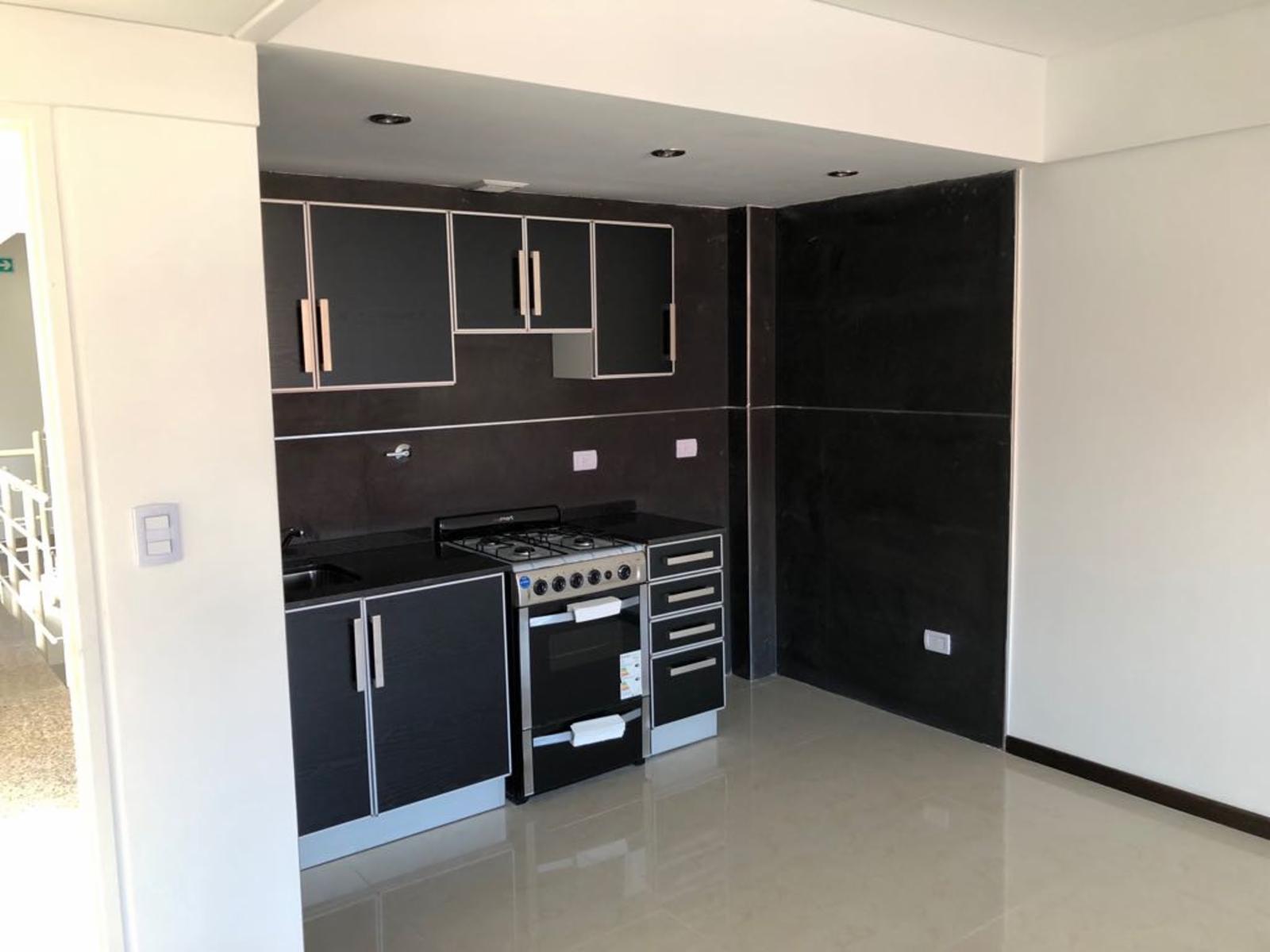 Excelente departamento de 2 ambientes, zona Fatima. — foto 4