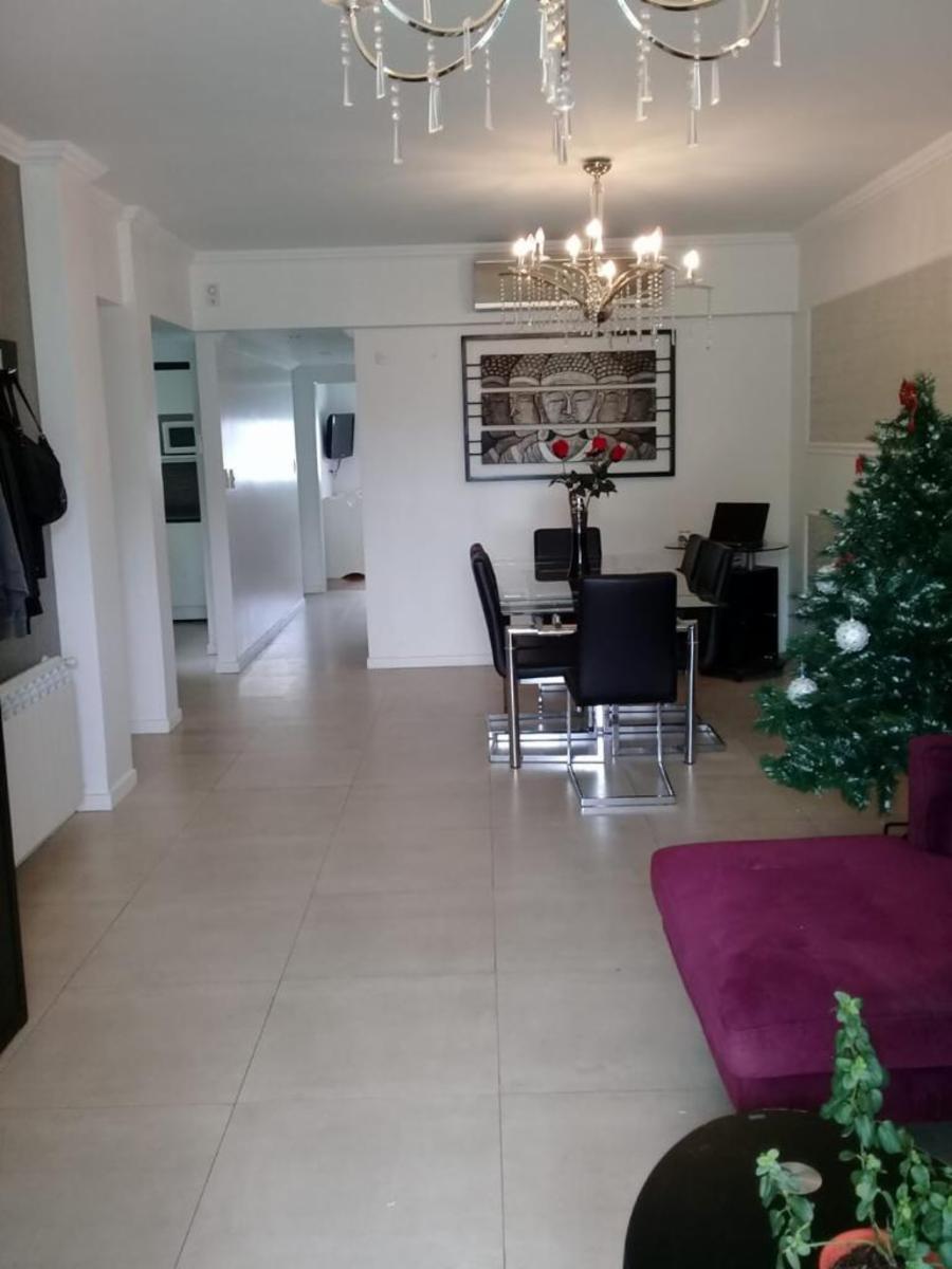 Departamento tres ambientes de categoria con cochera — foto 4